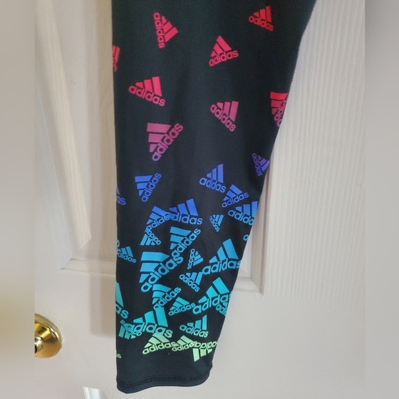 Like New Adidas Girl Aeroready Graphic Leggings Size 14 - Picture 2 of 8
